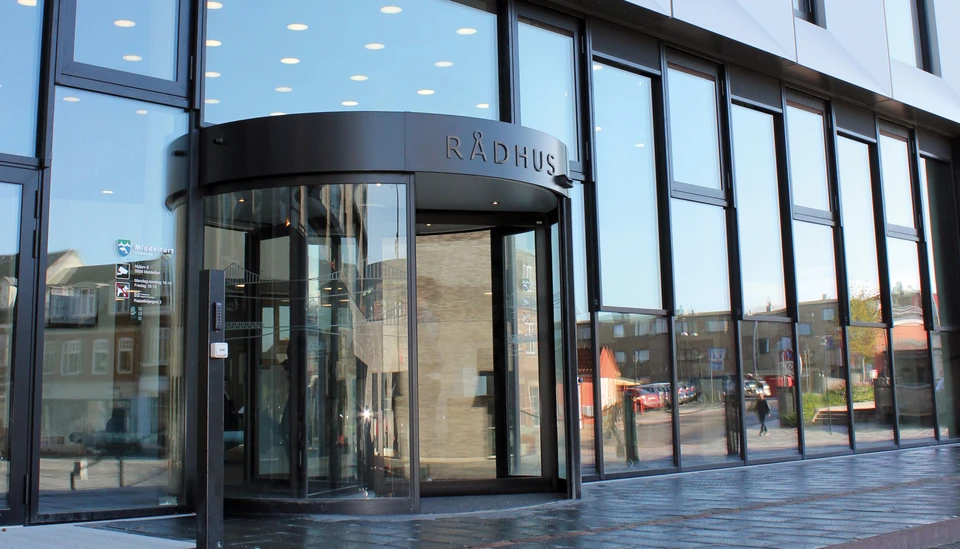 indgang til borgerserive Middelfart Rådhus